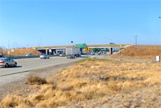 Ground view Photo-simulations of the existing US101 Del La Cruz Blvd Overpass